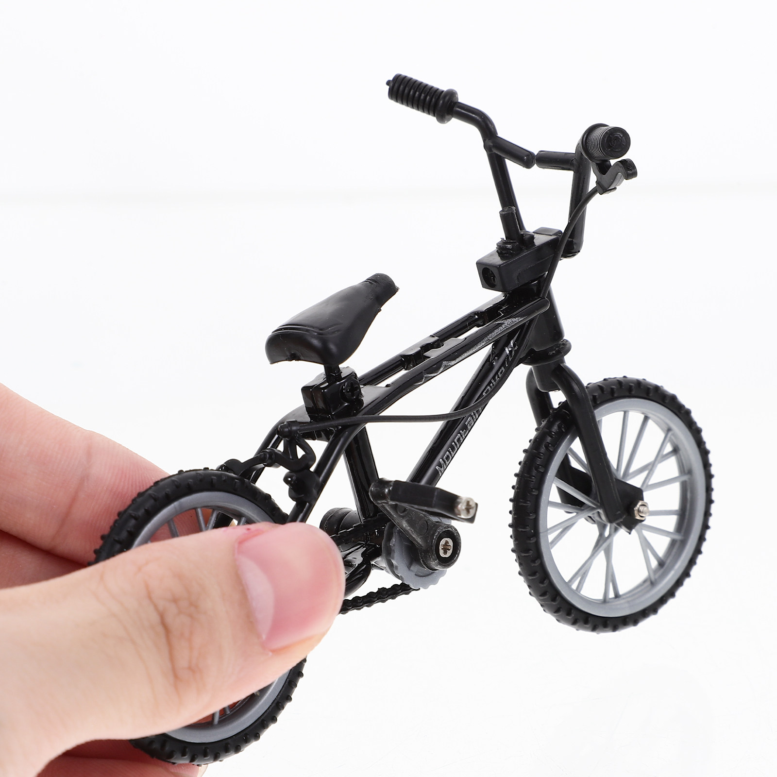 Bicicleta artificial em miniat - Mountain Biking Europe avaliação e preço